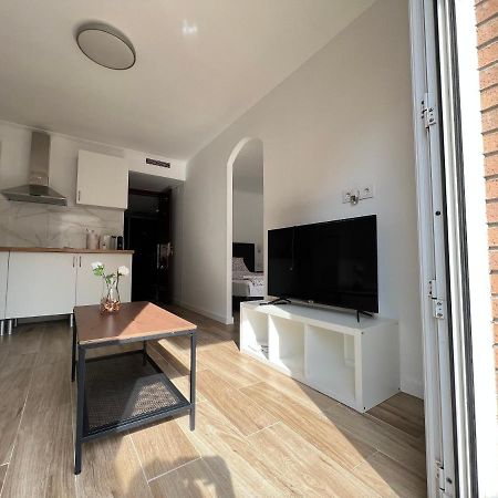 Luna L'Hospitalet de Llobregat Extérieur photo