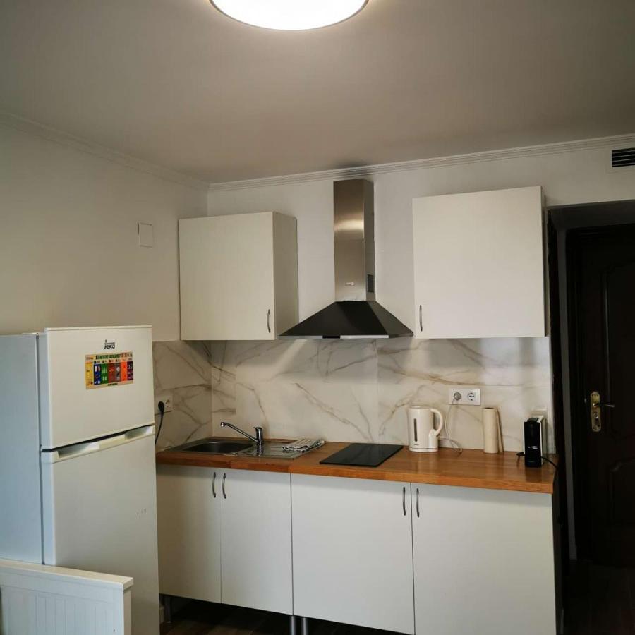 Luna L'Hospitalet de Llobregat Extérieur photo